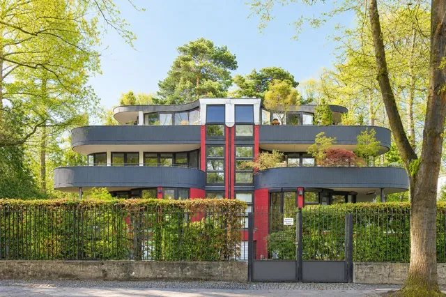 Haus im Haus — Architecture, Light and Calm in Dahlem